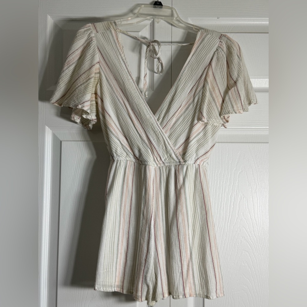 Francesca’s Mi Ami Cream & Pastel Romper Small